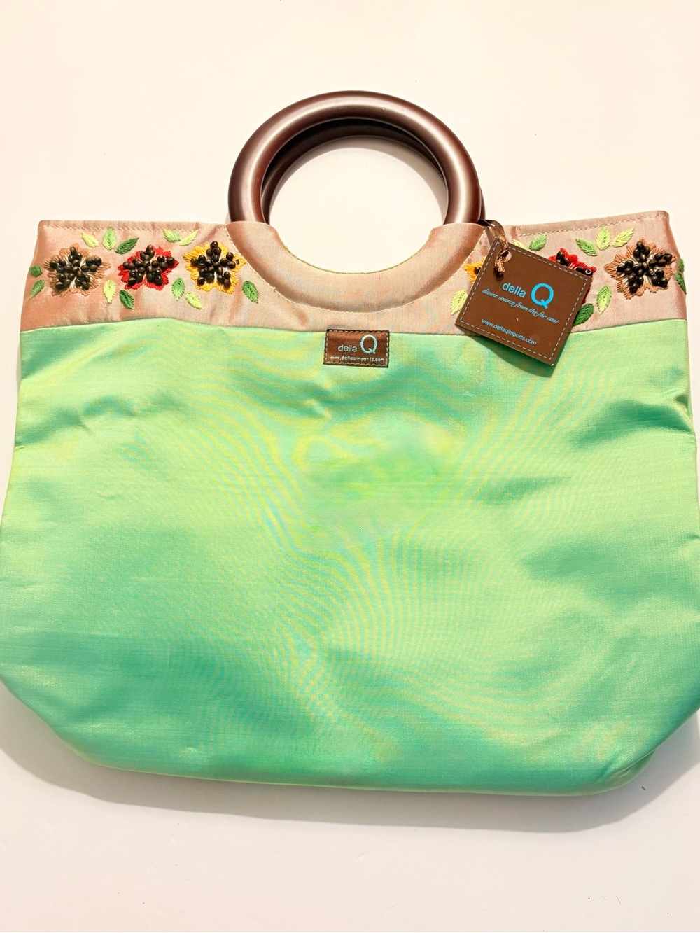 Della Q Mint Green Satin Tote with Blush Embroidered Band - Picture 2 of 9